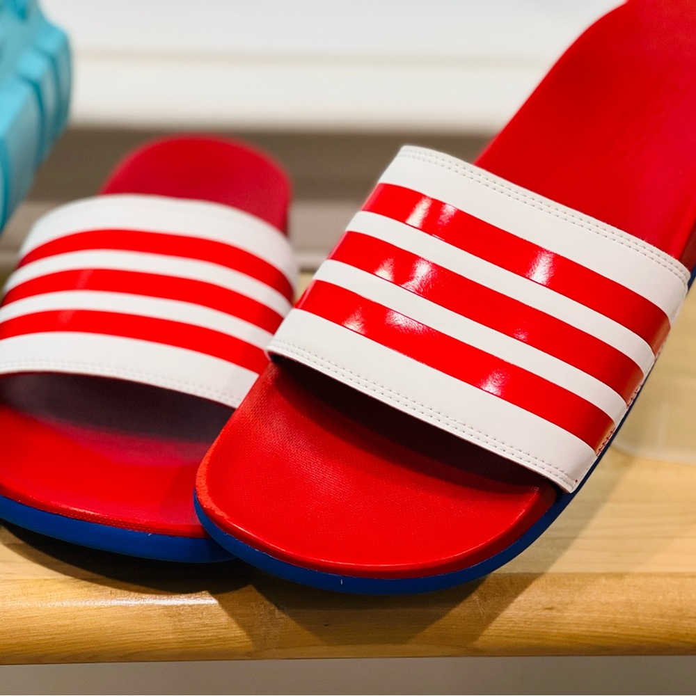 ADIDAS Adilette Comfort Slides/Sandals - Red - Men 10
